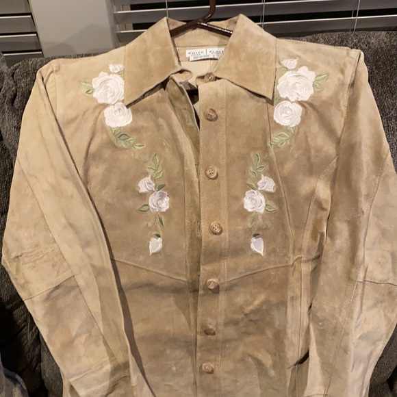 White House/Black Market outfit - Picture 6 of 8